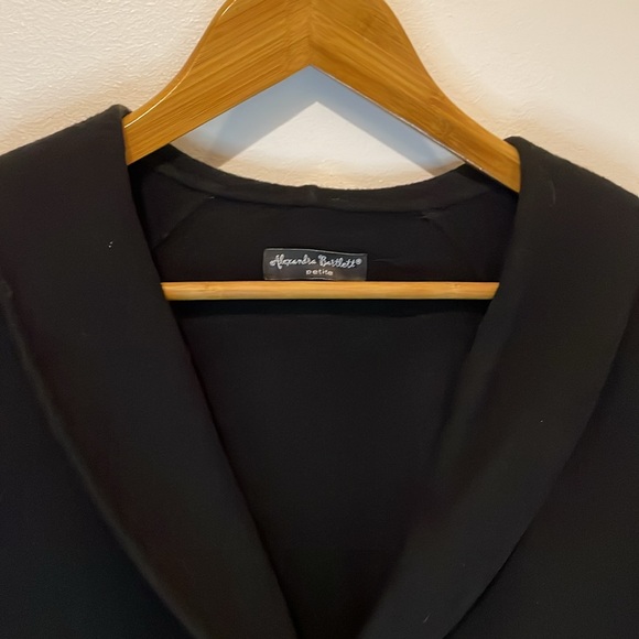 Black 100% wool coat with buttons - Picture 2 of 4